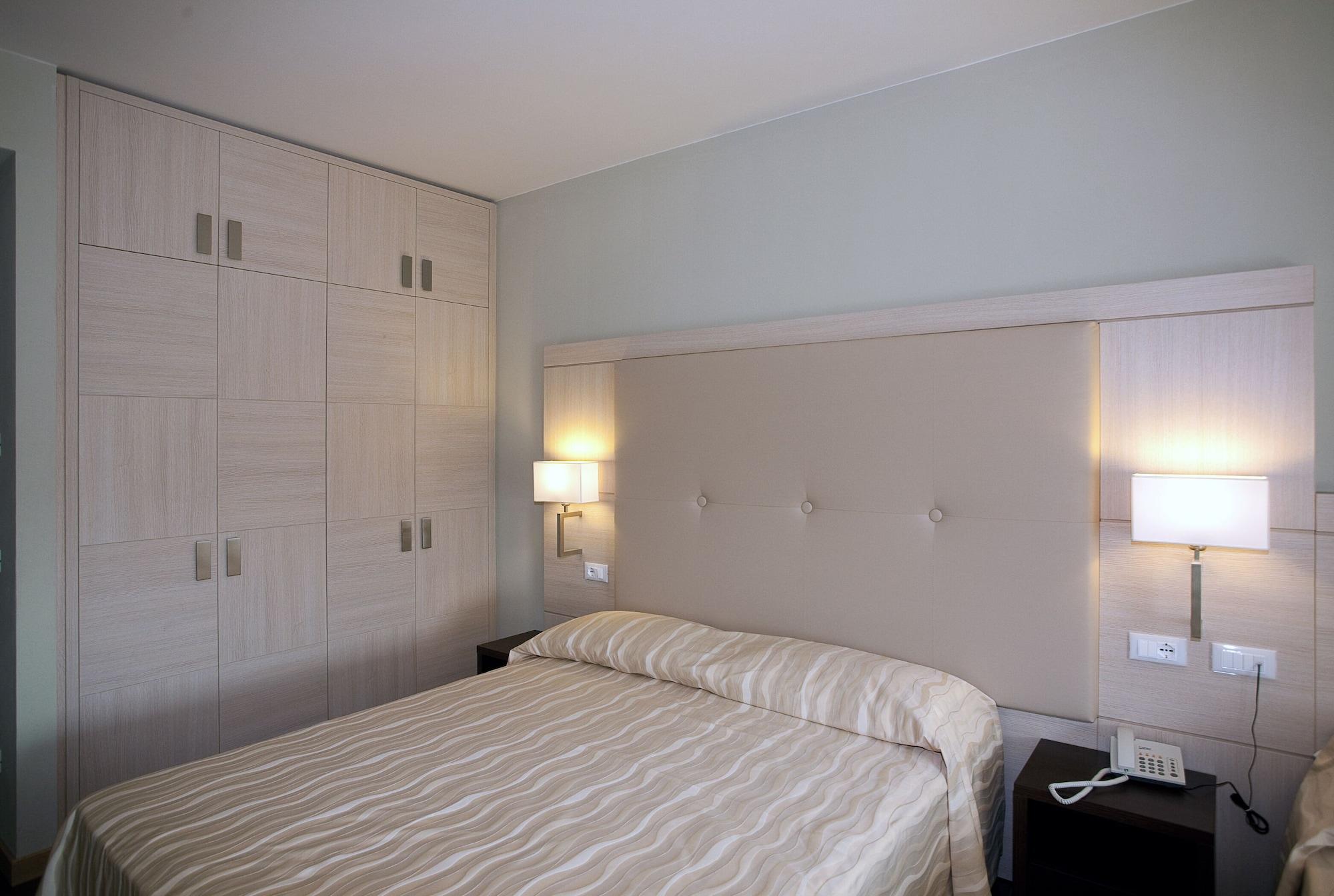 Hotel Porto Azzurro Sirmione Luaran gambar