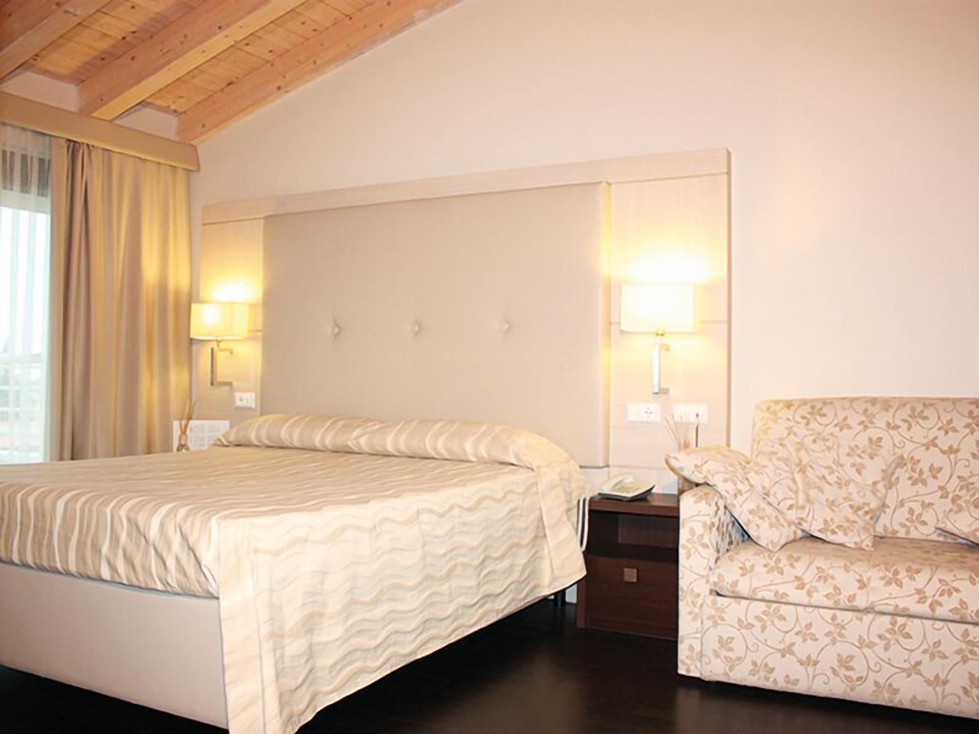 Hotel Porto Azzurro Sirmione Luaran gambar